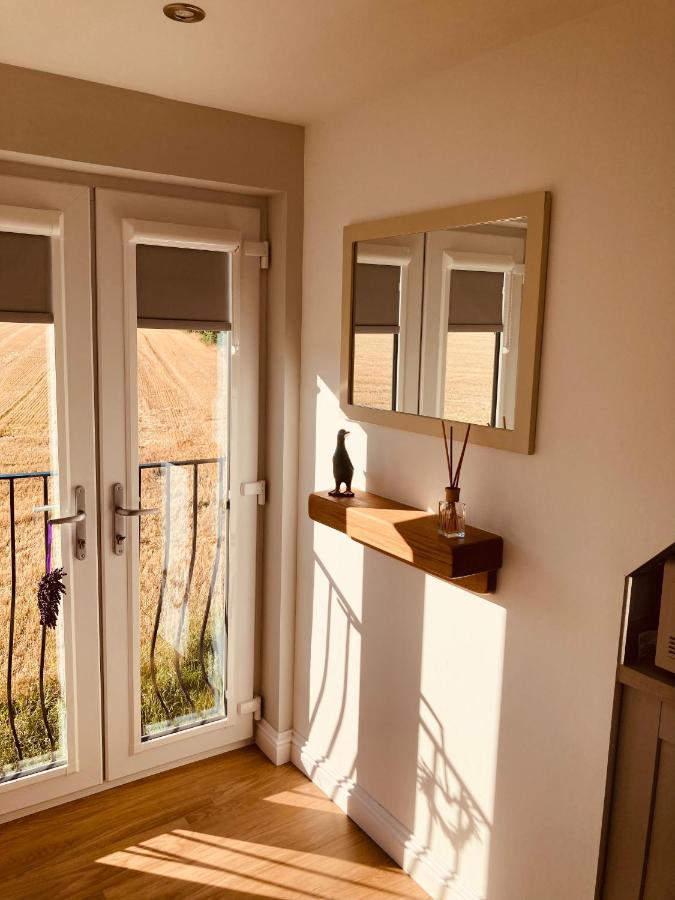 'Wardlaw View' Luxury Studio Apartment With Stunning View Kirkhill Dış mekan fotoğraf